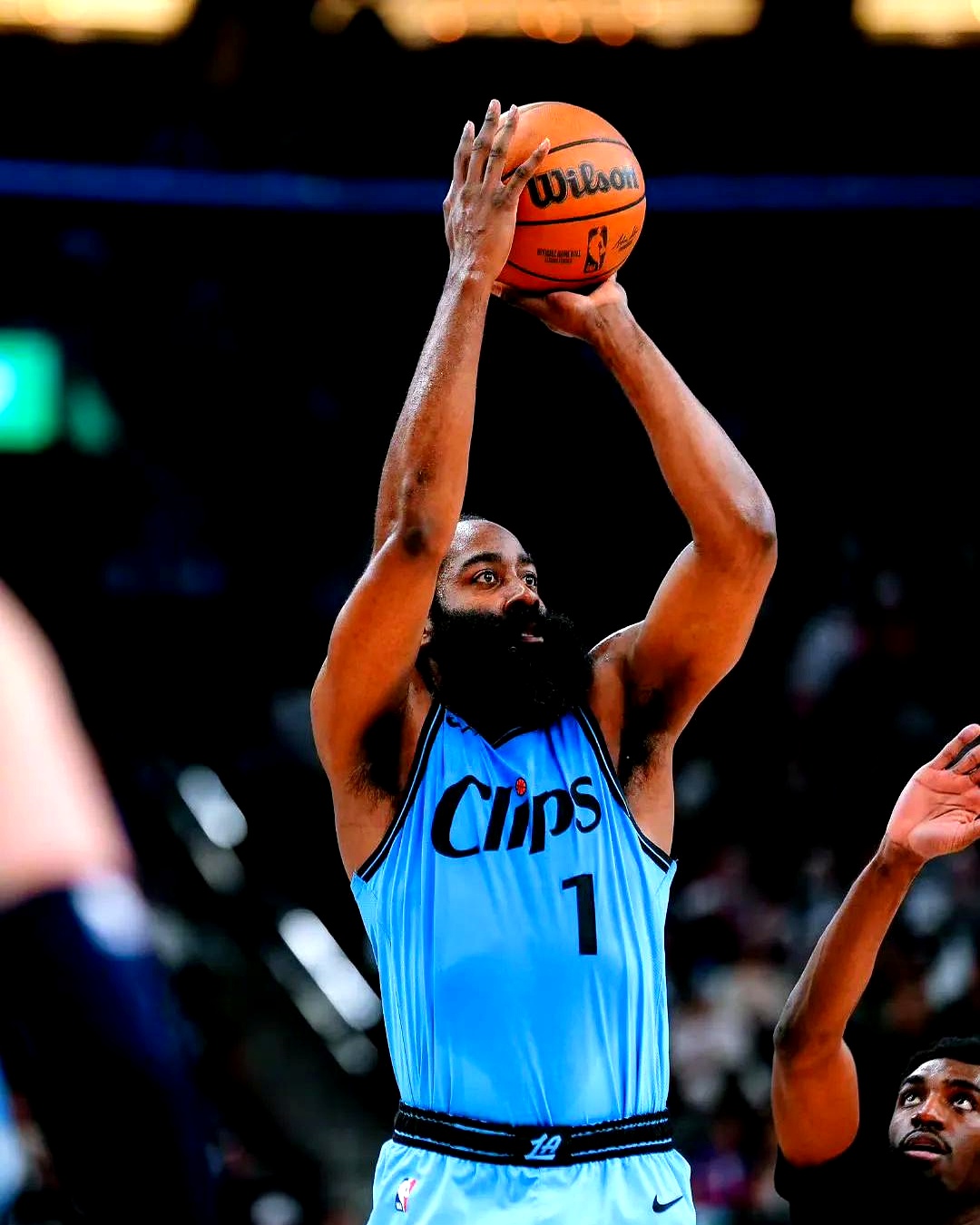 包含拜仁不断突破！，哈登连续二十场比赛得分超过出色发挥赛场气氛高涨的词条