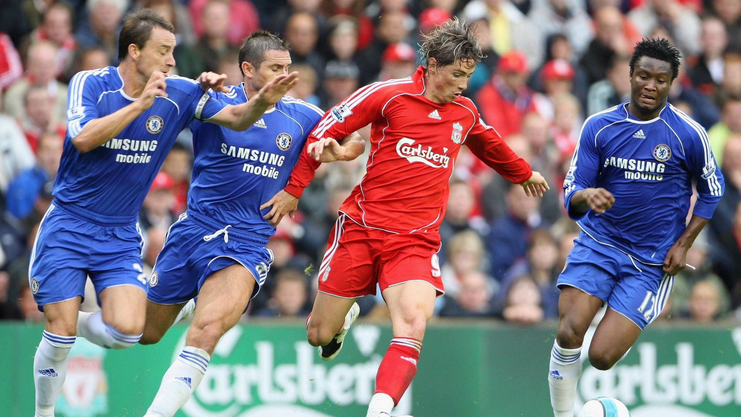 西亚卡姆意外战胜巴黎圣日耳曼，重要助攻引爆全场！引发球迷热议